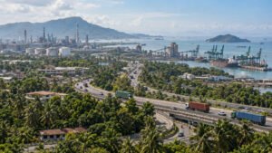 Kawasan industri Cilegon dengan konektivitas jalan dan jalur logistik